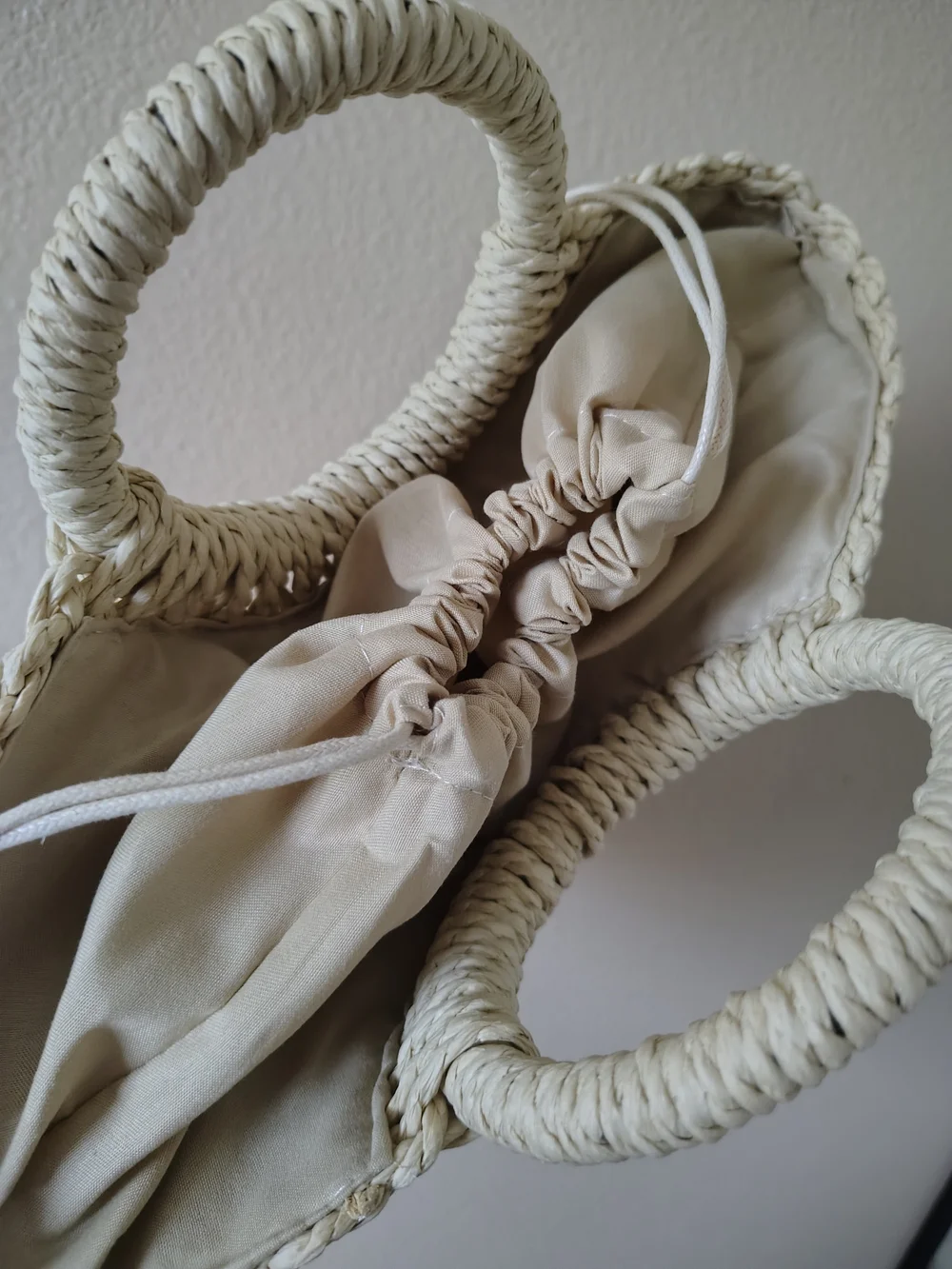 Woven Round Handle Straw Tote Bag in Cream